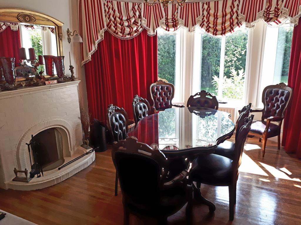The Dell Dublin Bed and Breakfast Dun Laoghaire Exterior foto
