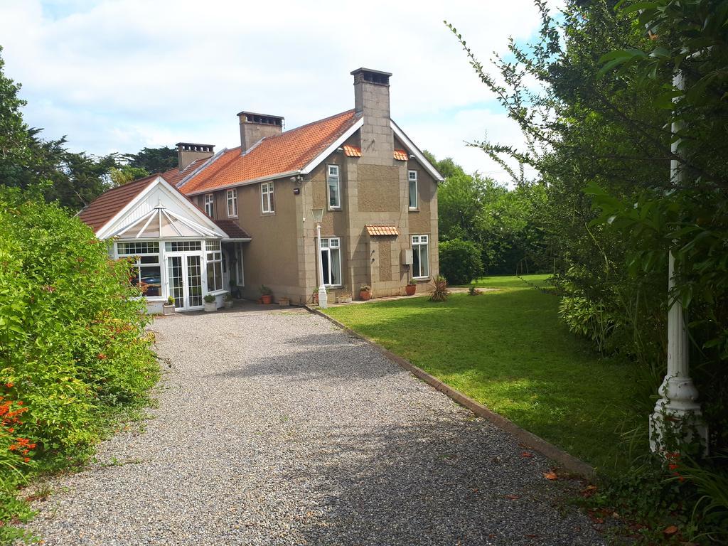 The Dell Dublin Bed and Breakfast Dun Laoghaire Exterior foto