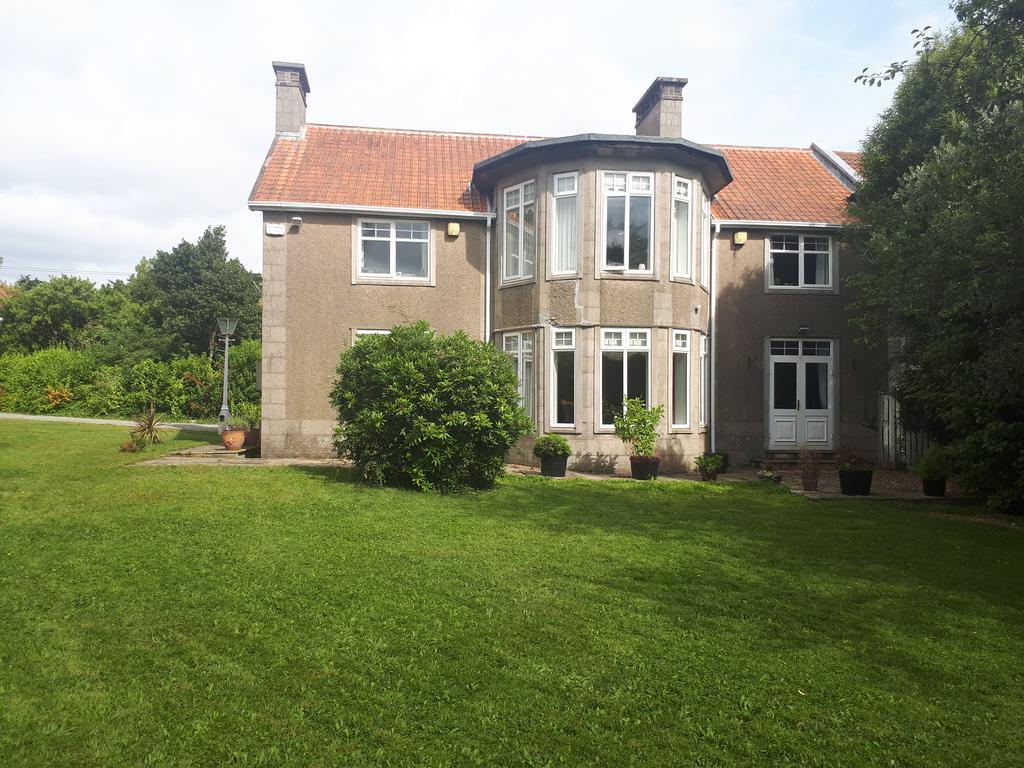 The Dell Dublin Bed and Breakfast Dun Laoghaire Exterior foto