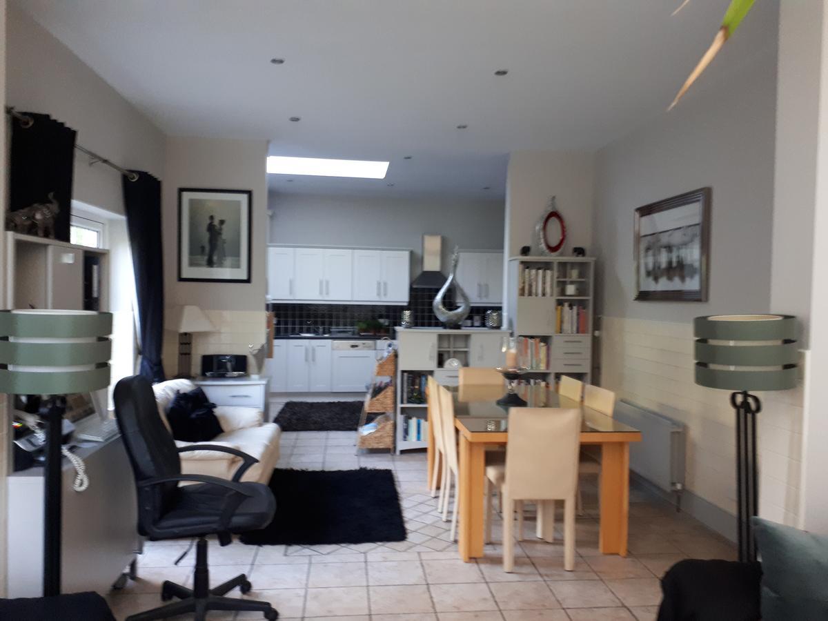 The Dell Dublin Bed and Breakfast Dun Laoghaire Exterior foto